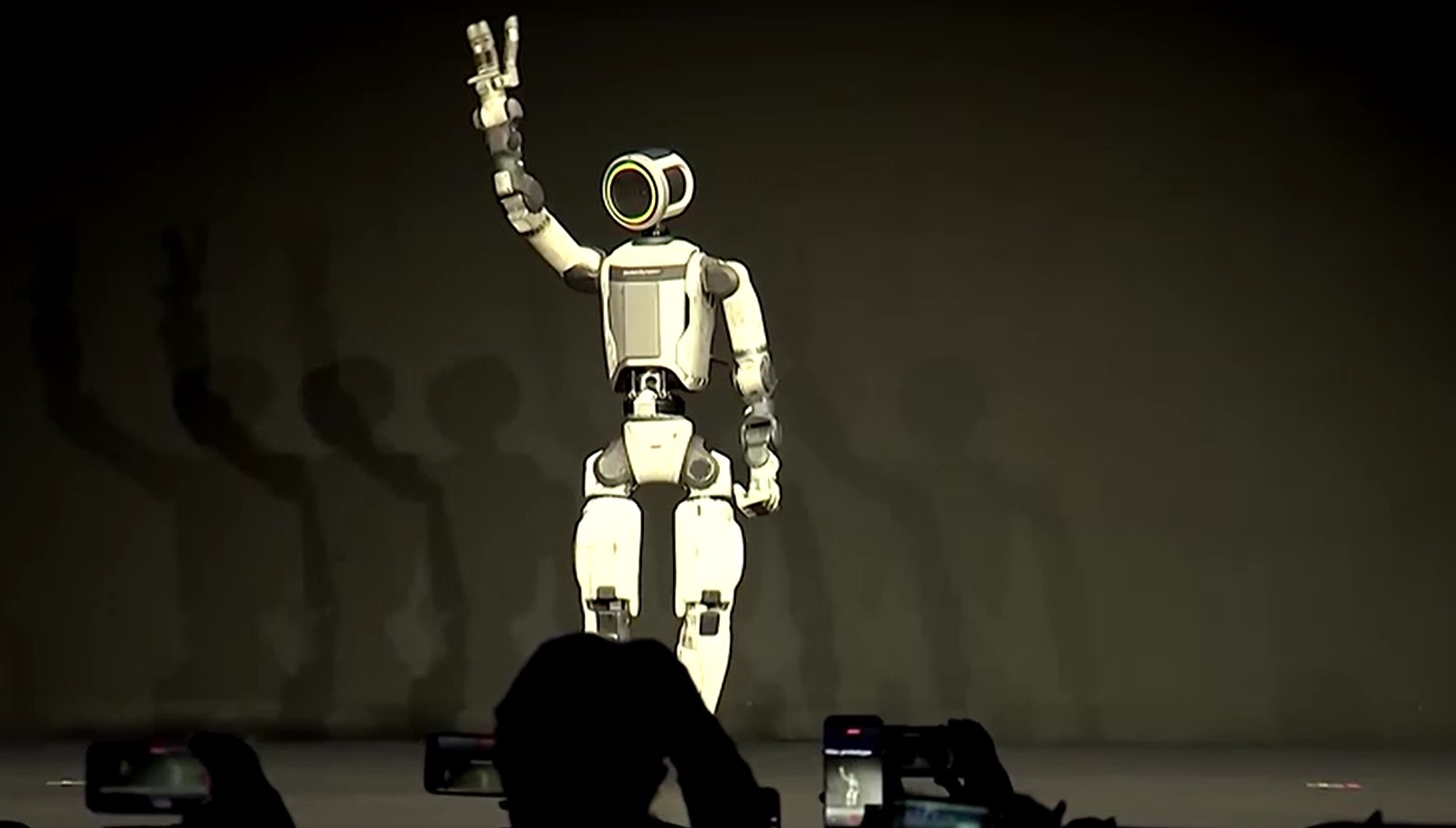 Hyundai implantará robôs humanoides em fábrica nos EUA em 20